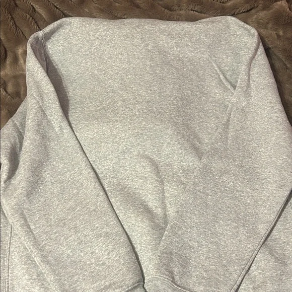 Nike Heather Gray Sweatshirt - Picture 3 of 3